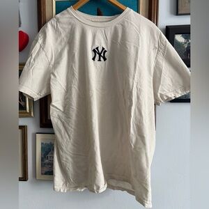 New York Yankees Logo Tee